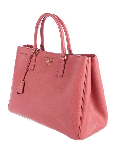 saffiano lux tote